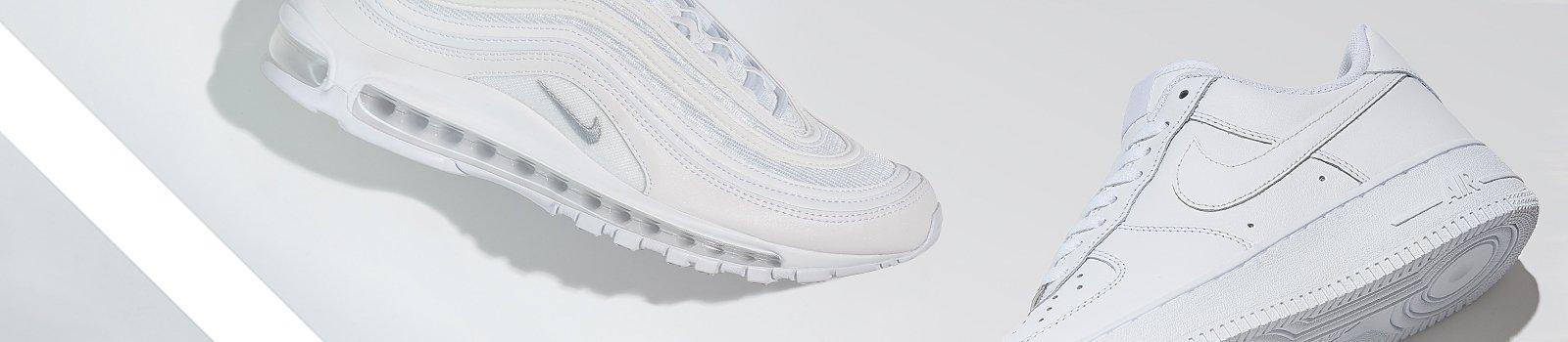 all white nike gym shoes