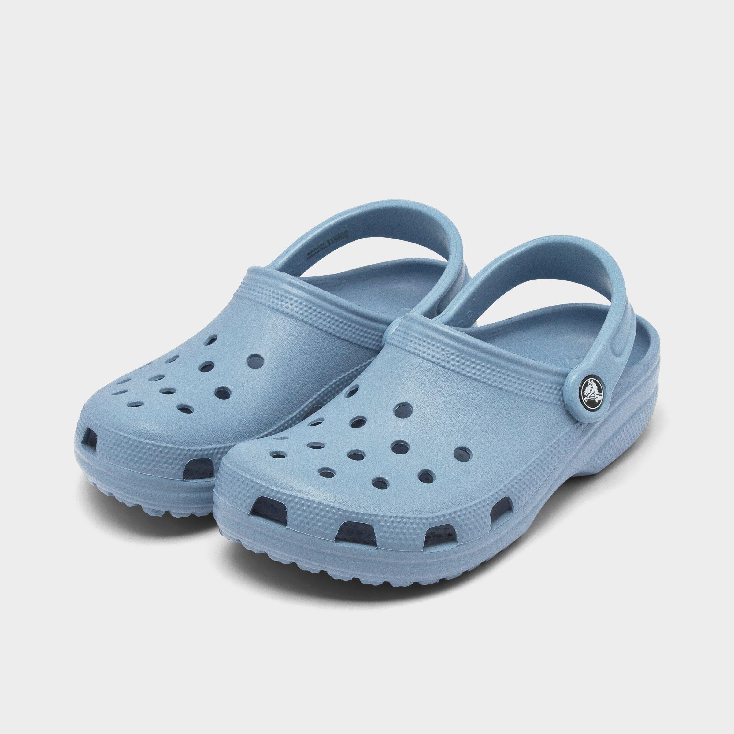 chambray blue tie dye crocs