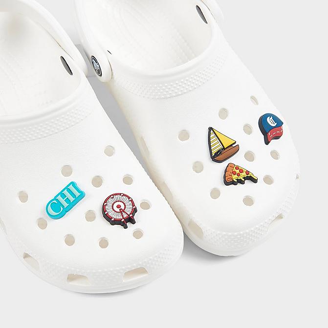 Front view of Crocs Jibbitz Wanderlust Collection Chicago Charms (5-Pack) in Multi Click to zoom