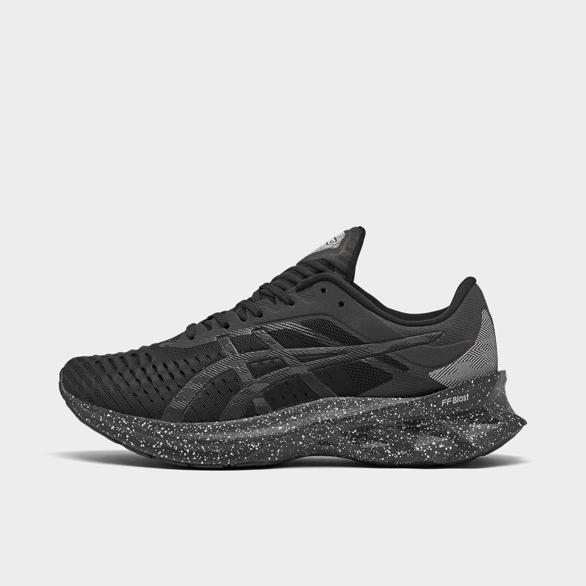 asics women's novablast running shoes