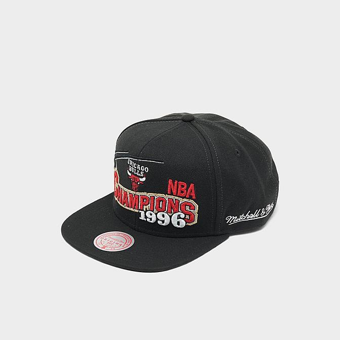Right view of Mitchell & Ness Chicago Bulls NBA '96 Champions Wave Snapback Hat in Black Click to zoom