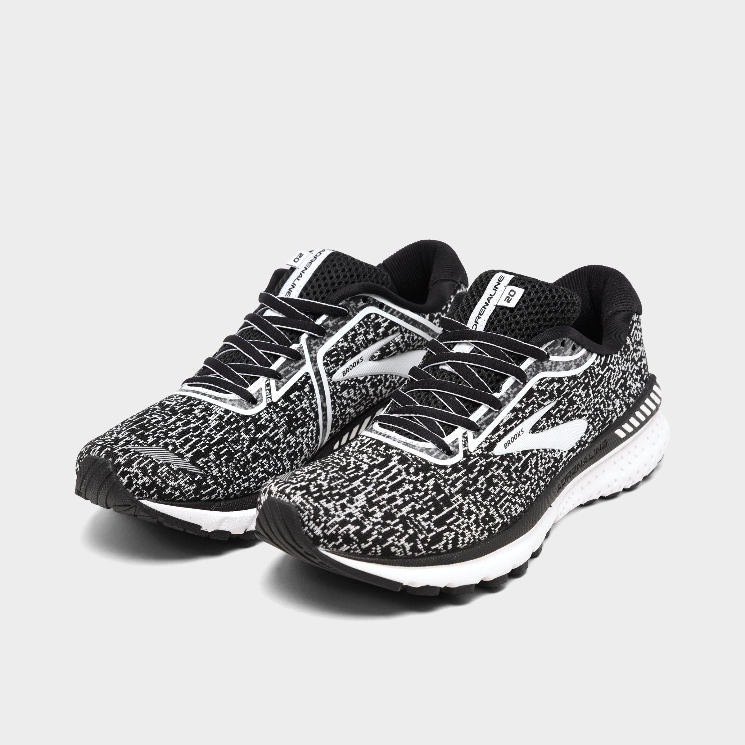 brooks adrenaline gts 18 finish line