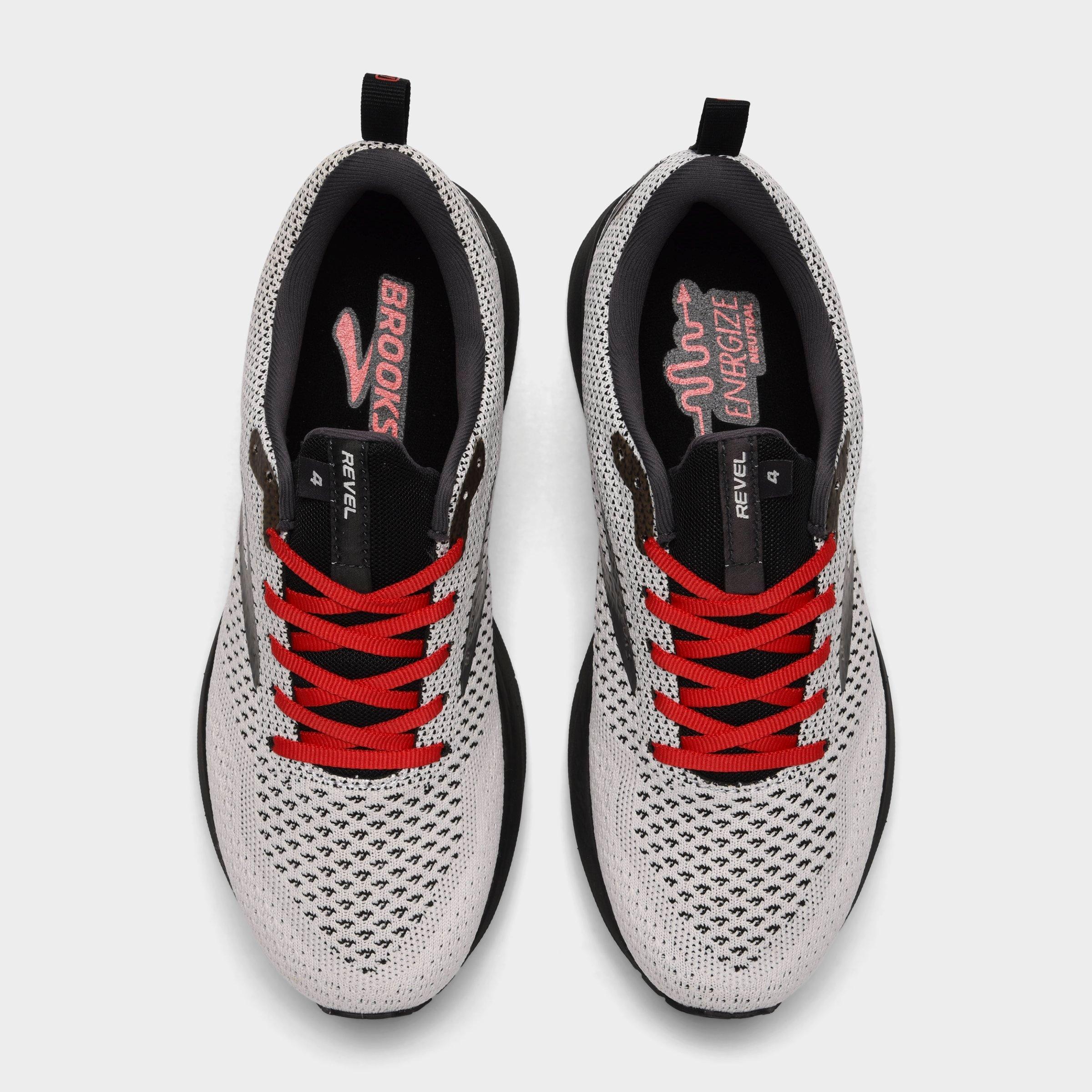 brooks revel sneakers
