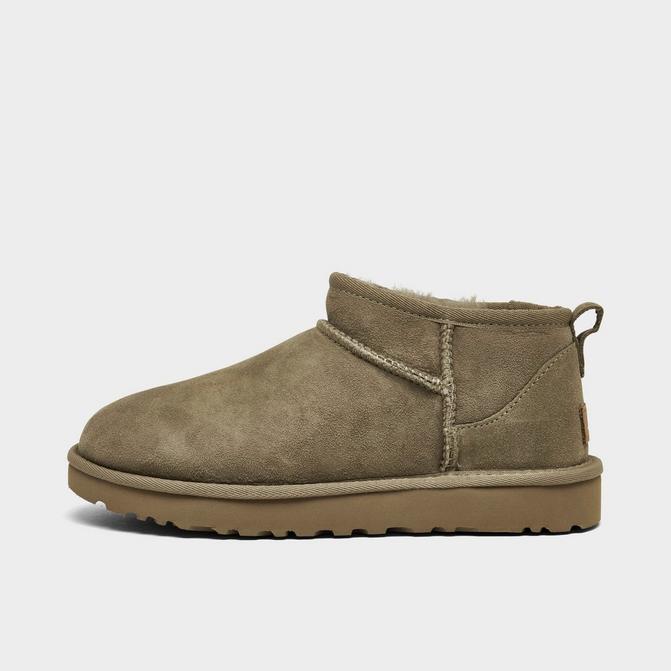 UGG mini offers Classic Ultra mini antilope size 7 boots