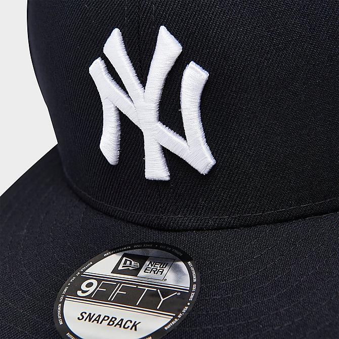 Back view of New Era New York Yankees MLB 9FIFTY Snapback Hat in Navy/White Click to zoom