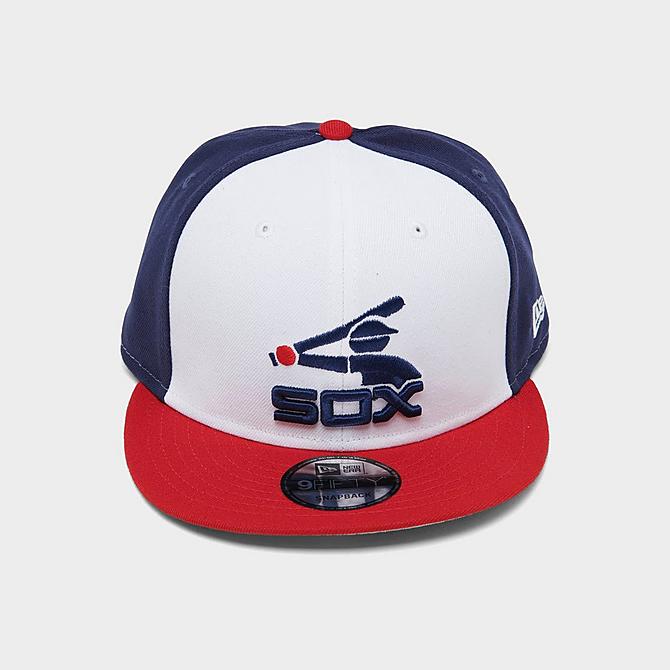 Three Quarter view of New Era White Sox MLB OTC 9FIFTY Snapback Hat in White/Red/Navy Click to zoom