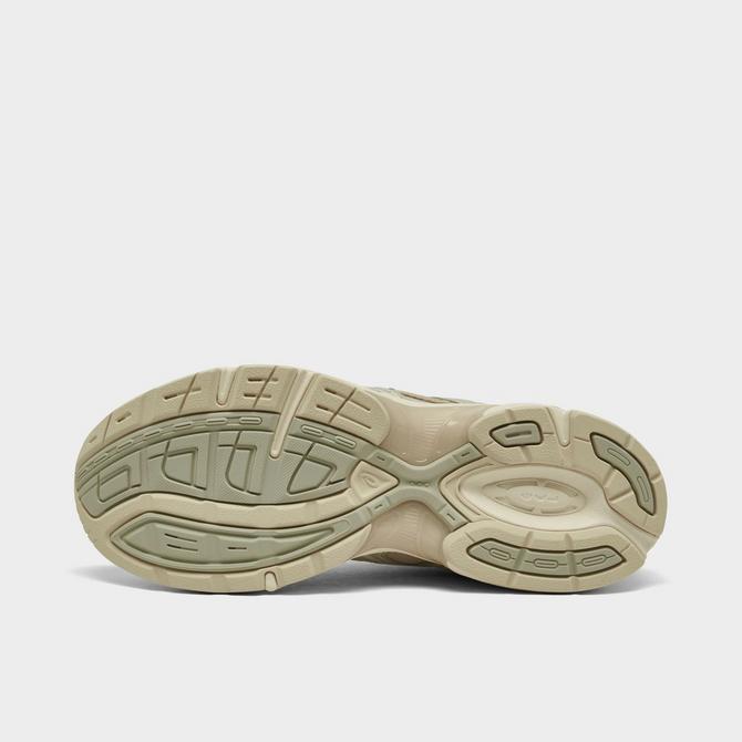 Asics shoes finish line deals