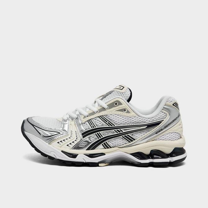 Asics best sale finish line