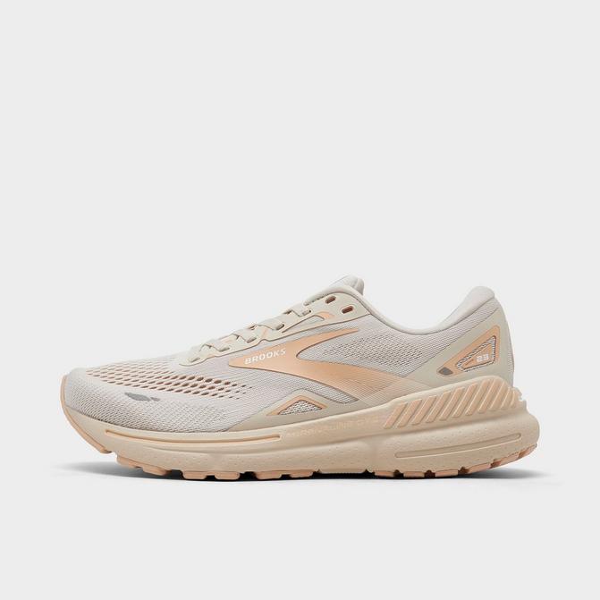 Finish line hot sale brooks shoes