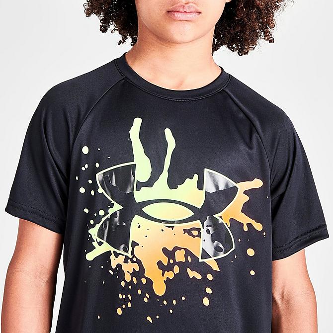 On Model 5 view of Boys' Under Armour UA Tech Big Logo Splash T-Shirt in Black Click to zoom