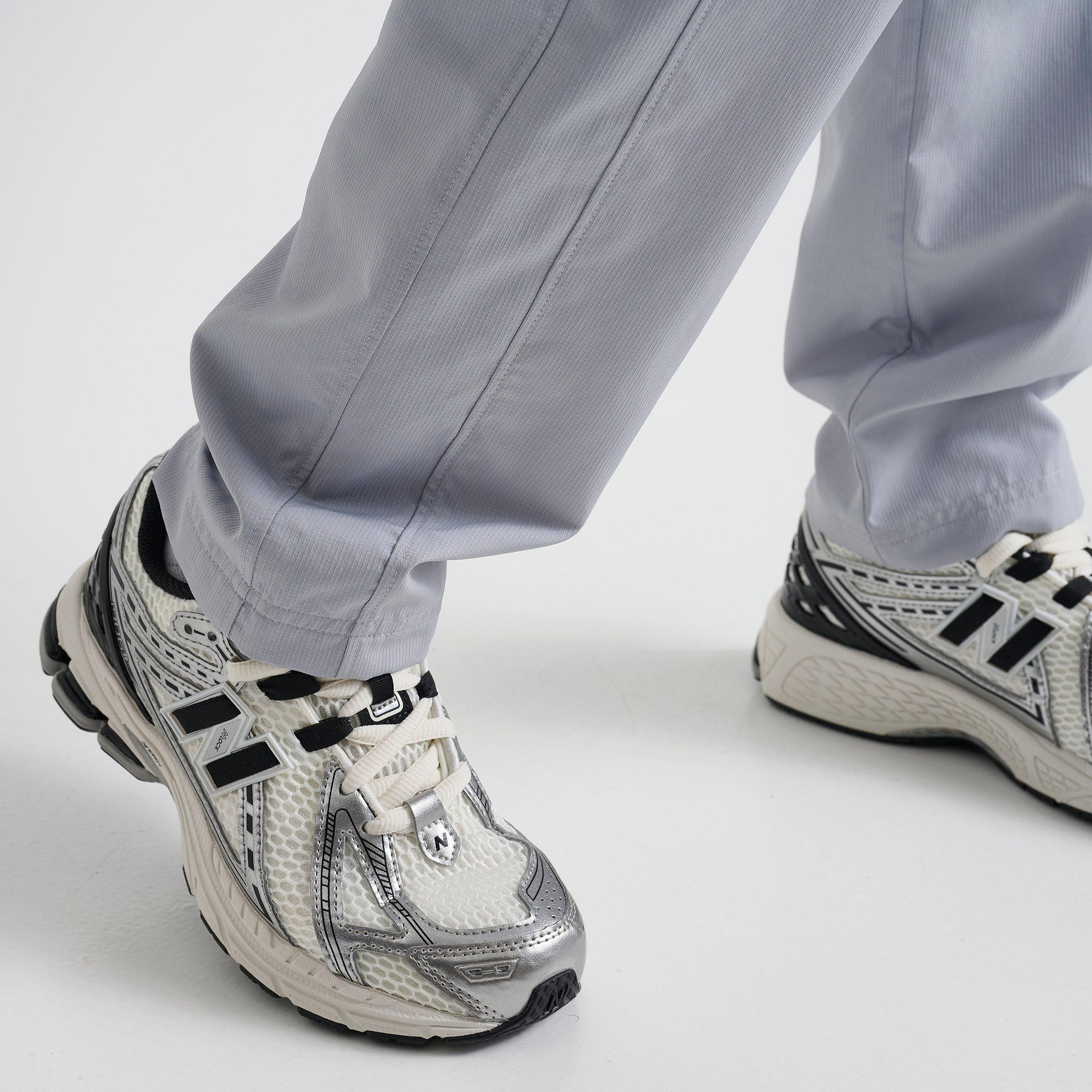 Big Kids' Under Armour Rival Woven Pants