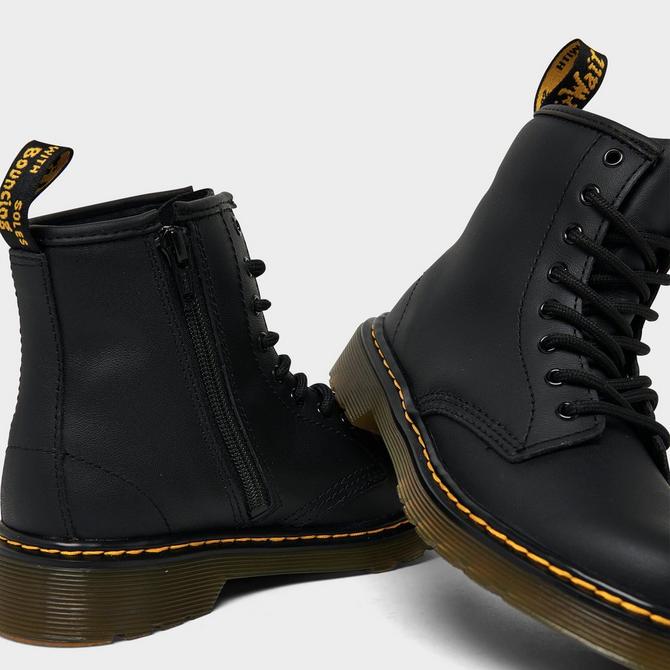 Girls best sale doc martens