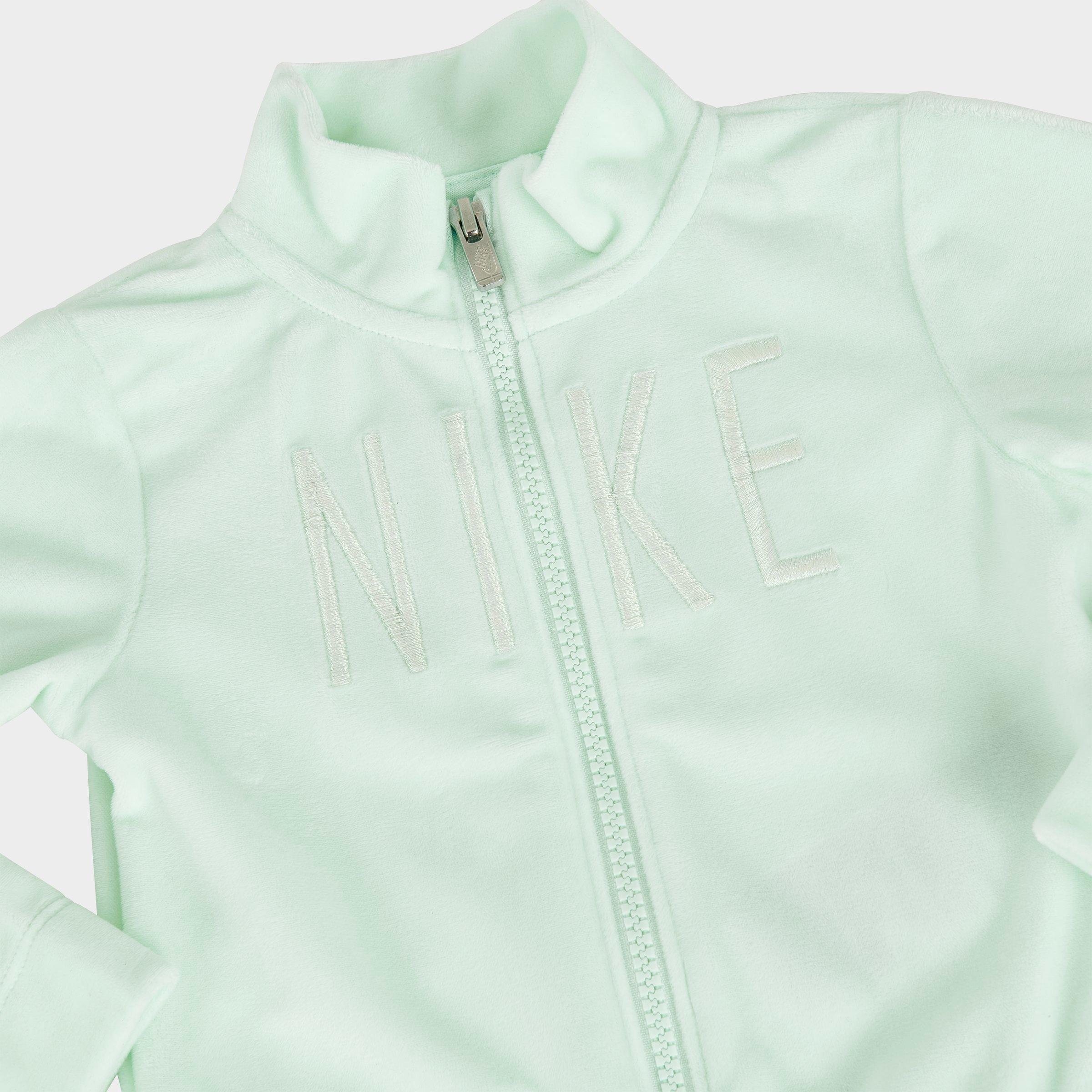 nike velour jogging suit