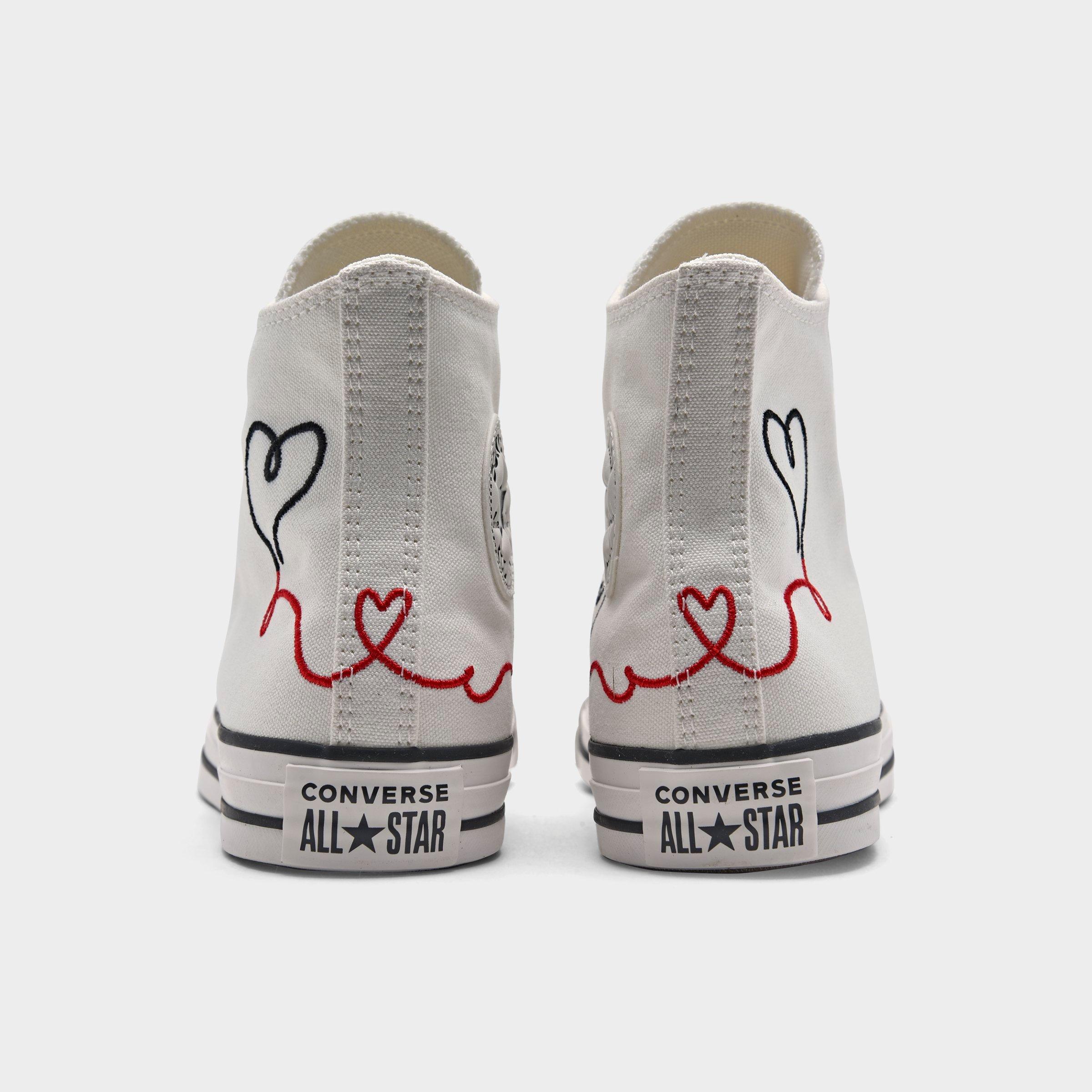 who made chuck taylors