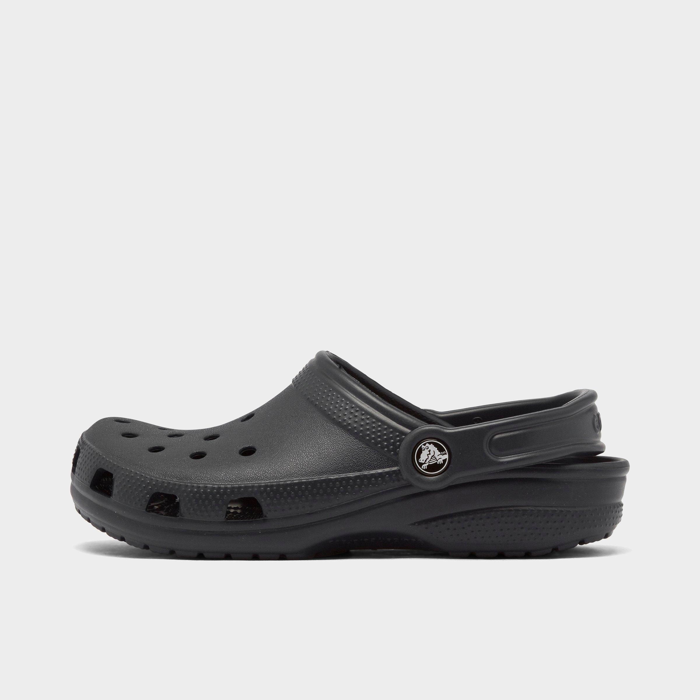 do croc shoes run big