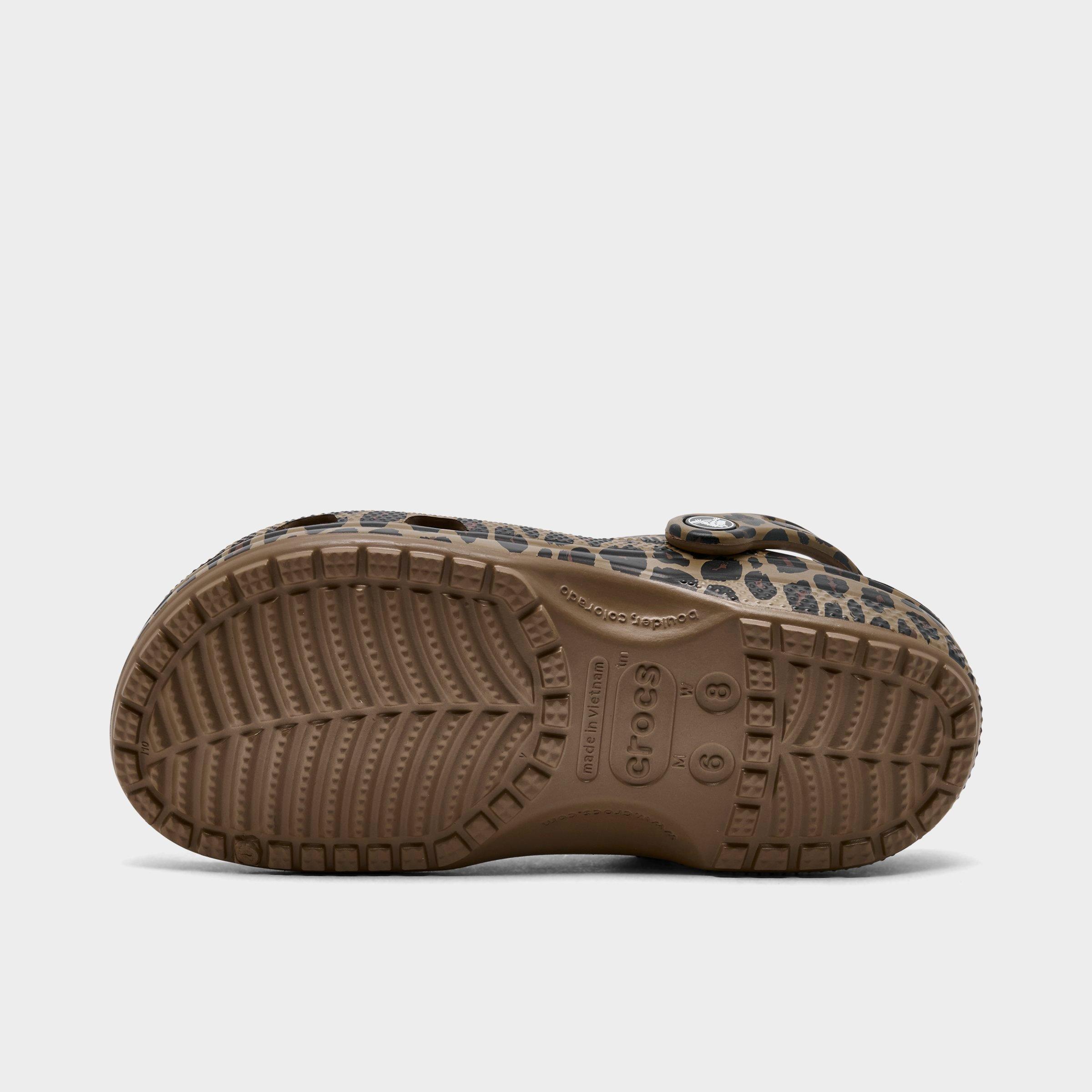 CROCS Unisex Classic Lined Animal Clog 204650 Brown SIZE M- 6 W-8 Crocs X Disney Chip  main image 4