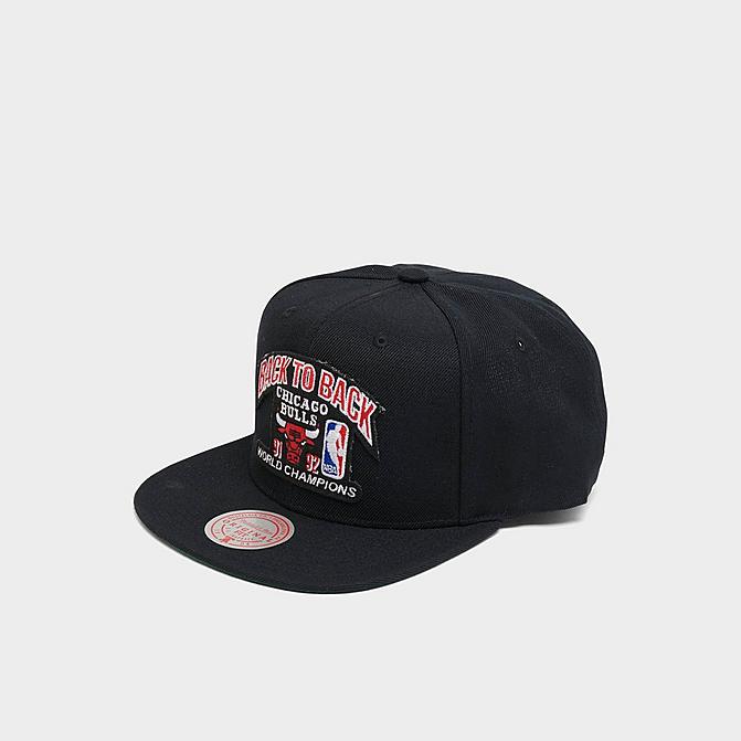 Right view of Mitchell & Ness NBA Chicago Bulls 1991-92 Back To Back Champs Snapback Hat in Black Click to zoom