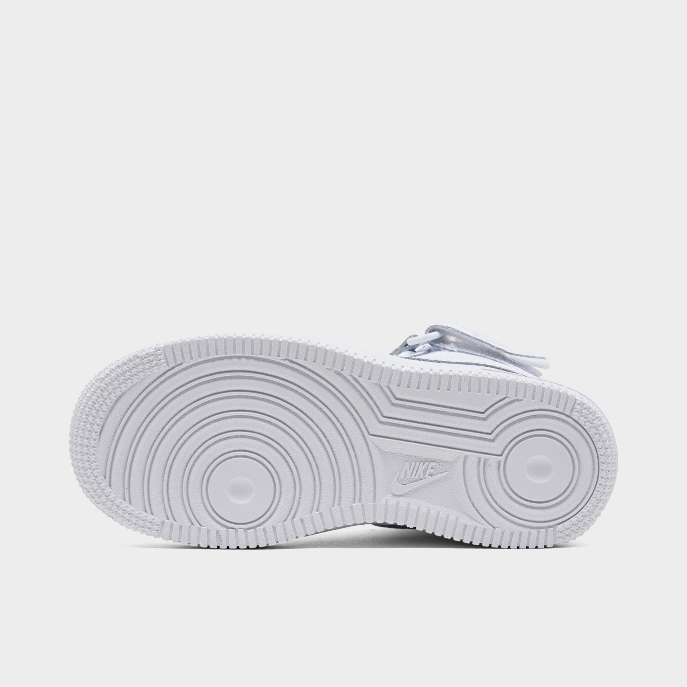 are af1 basketball shoes