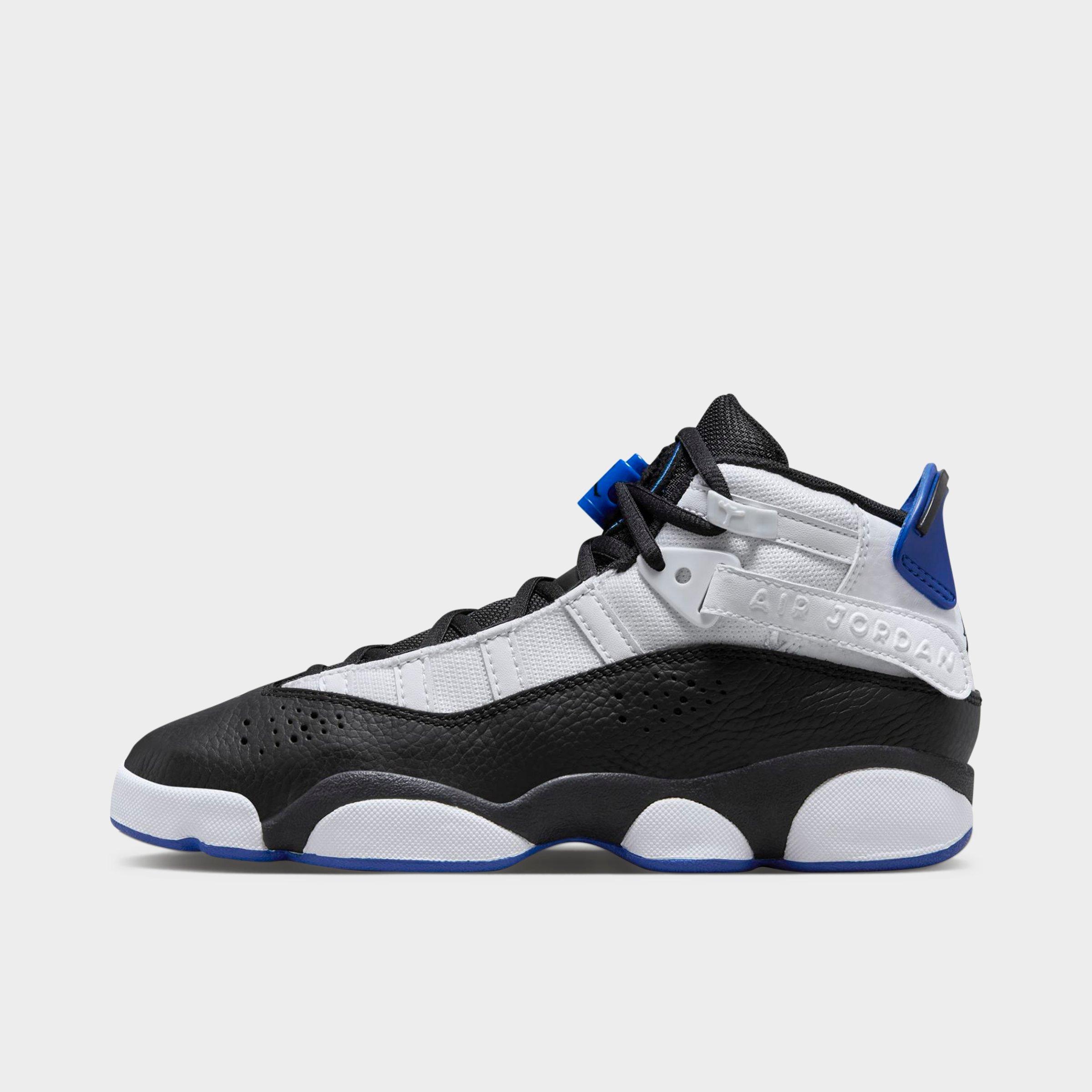 6 rings shoe store