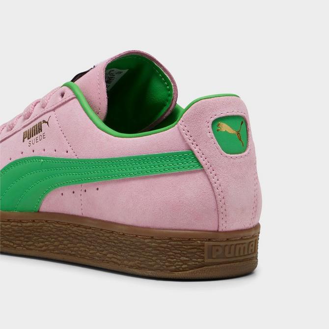 Pink pumas outlet suede classic