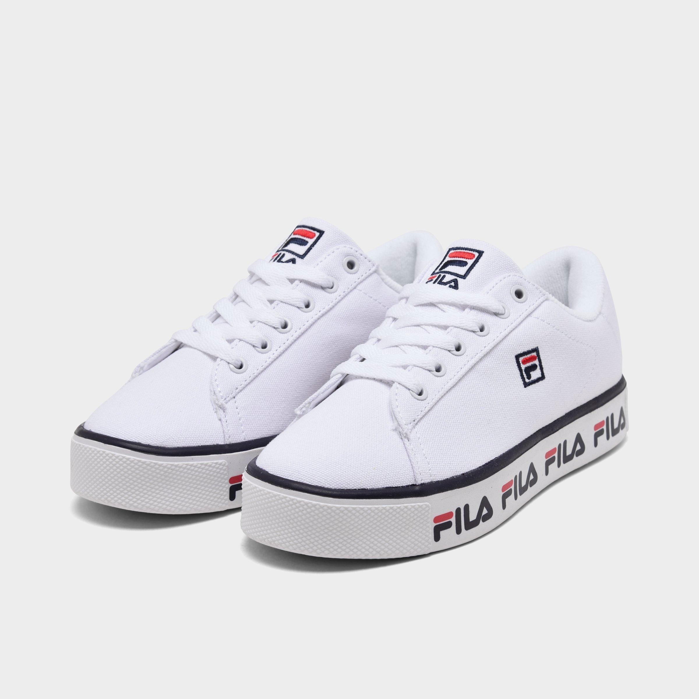 fila logo shoes