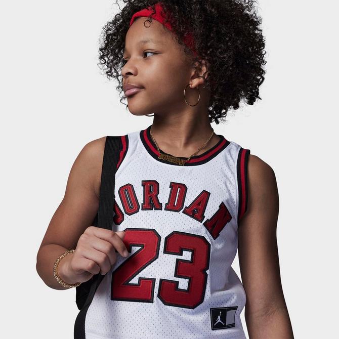 Nike Air Jordan Little Boys' 23 Basketball Classic Mesh Sleeveless Jersey,  White/Red, 7 : : Clothing & Accessories