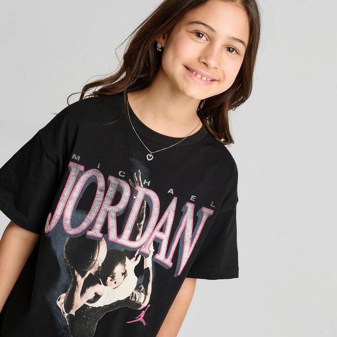 [angle] view of Girls' Jordan Soar Oversized T-Shirt in Black Click to zoom