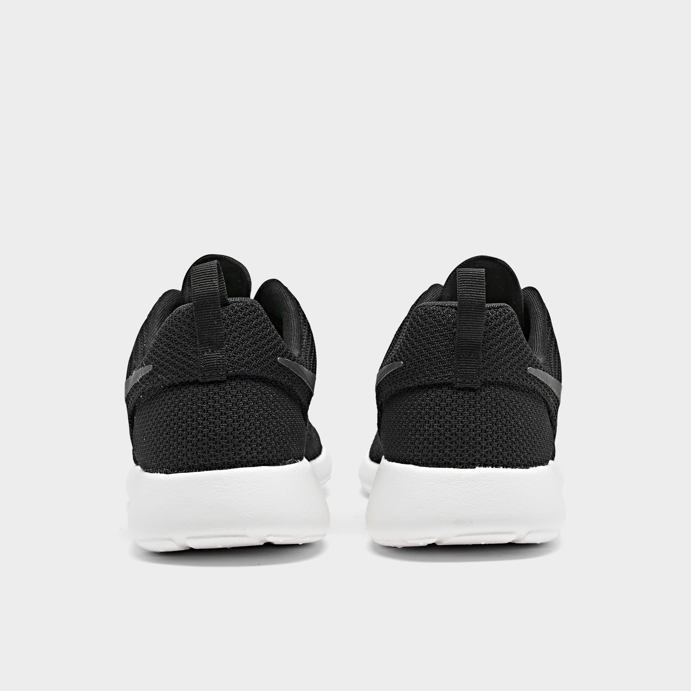 nike roshe run mens black