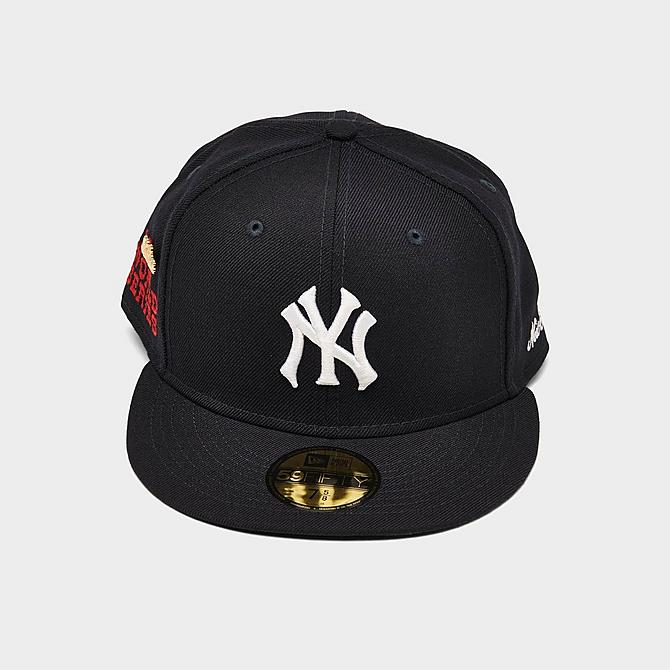Three Quarter view of New Era New York Yankees 1977 Logo History MLB 59FIFTY Fitted Hat in Black Click to zoom