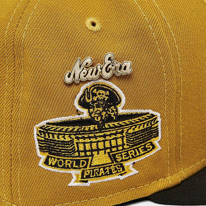 Bottom view of New Era Pittsburgh Pirates 1971 Logo History MLB 59FIFTY Fitted Hat in Gold/Black Click to zoom