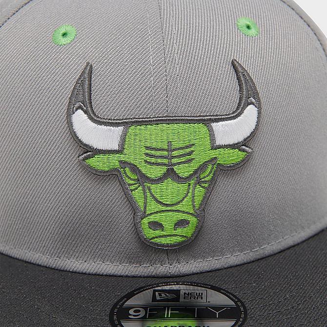 Bottom view of New Era Chicago Bulls NBA 9FIFTY Snapback Hat in Grey/Green Bean Click to zoom