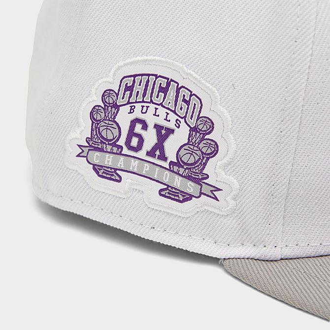Back view of New Era Chicago Bulls NBA 9FIFTY Snapback Hat in White/Iris Purple Click to zoom