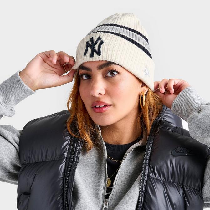 New Era New York Yankees MLB Vintage Beanie Hat| Finish Line