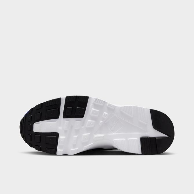 Black huaraches 2024 white bottom