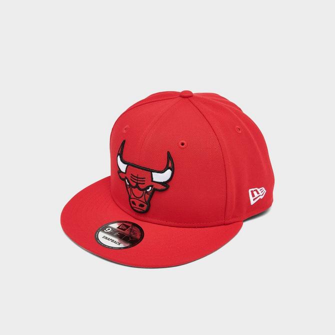 Chicago Bulls Frayed Red Stitch Logo 9Fifty New Era Fits Snapback Hat