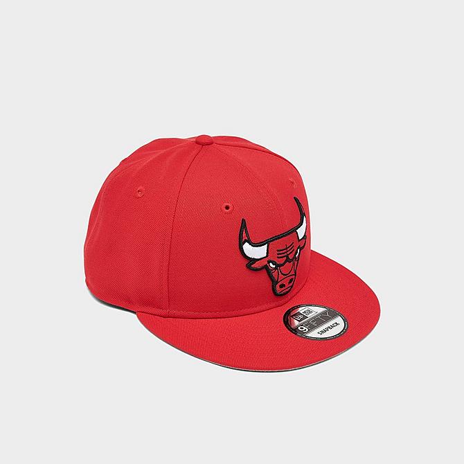 Front view of New Era Chicago Bulls NBA Basic 9FIFTY Snapback Hat in Red Click to zoom