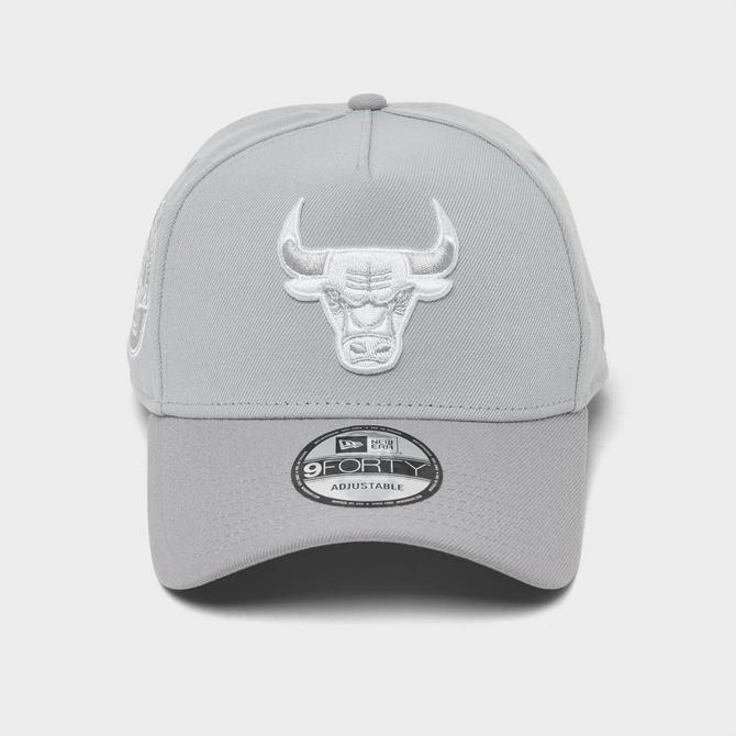 Bottom view of New Era Chicago Bulls NBA 9FORTY Snapback Hat in Grey/White Click to zoom