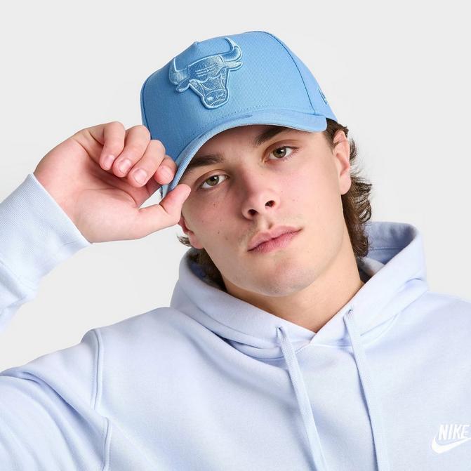 Right view of New Era Chicago Bulls NBA 9FORTY Snapback Hat in University Blue/Black Click to zoom