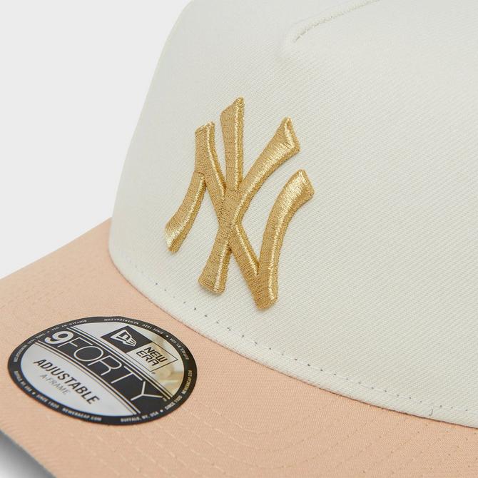 Top view of New Era New York Yankees MLB 9FORTY Snapback Hat in Chrome/Gold Click to zoom
