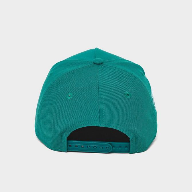 Back view of New Era New York Yankees MLB 9FORTY Snapback Hat in Teal Click to zoom