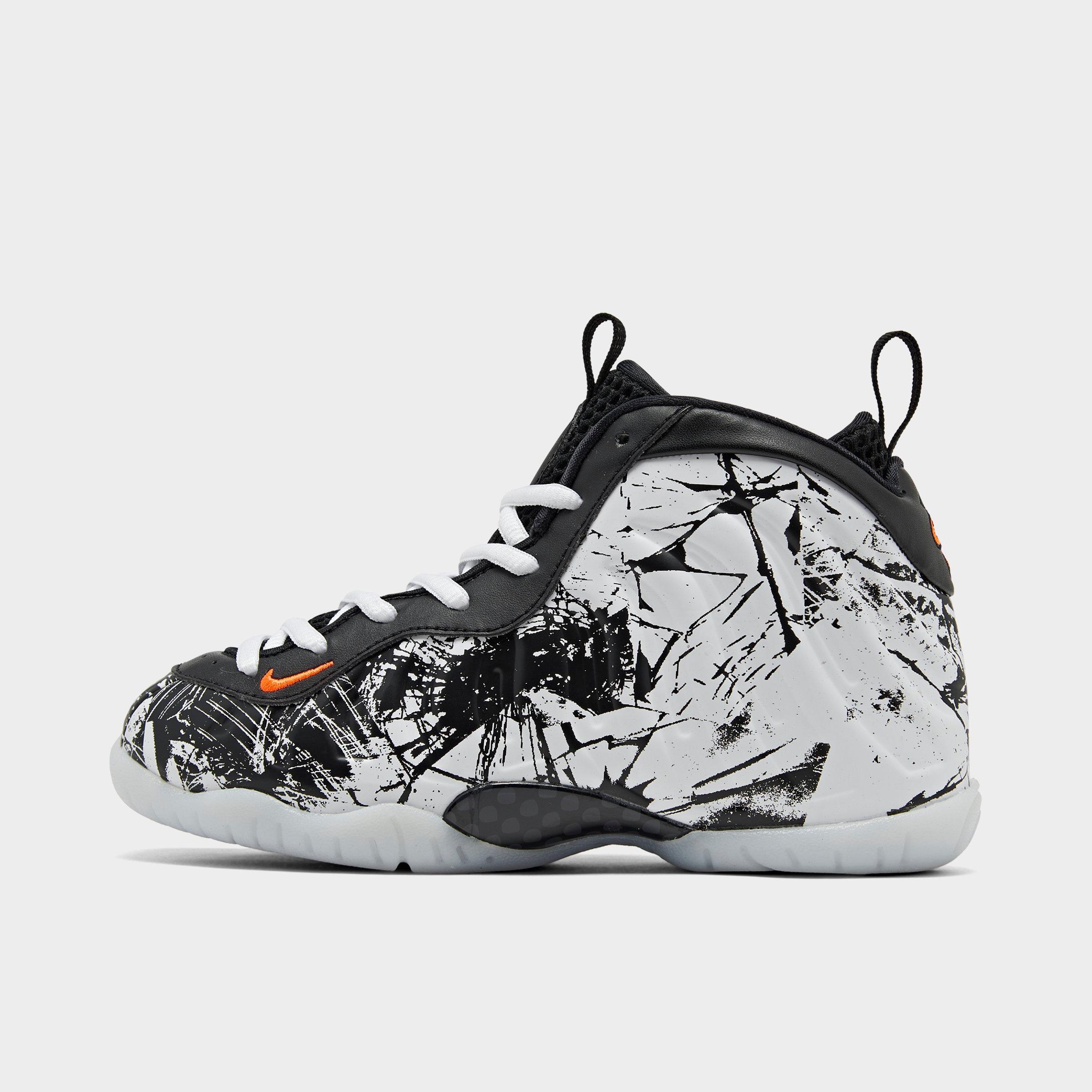 nike posite one