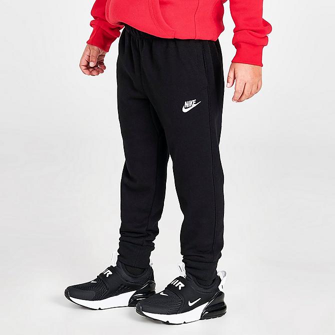 Front Three Quarter view of Boys' Toddler Nike Sportswear Club Fleece Jogger Pants in Black Click to zoom