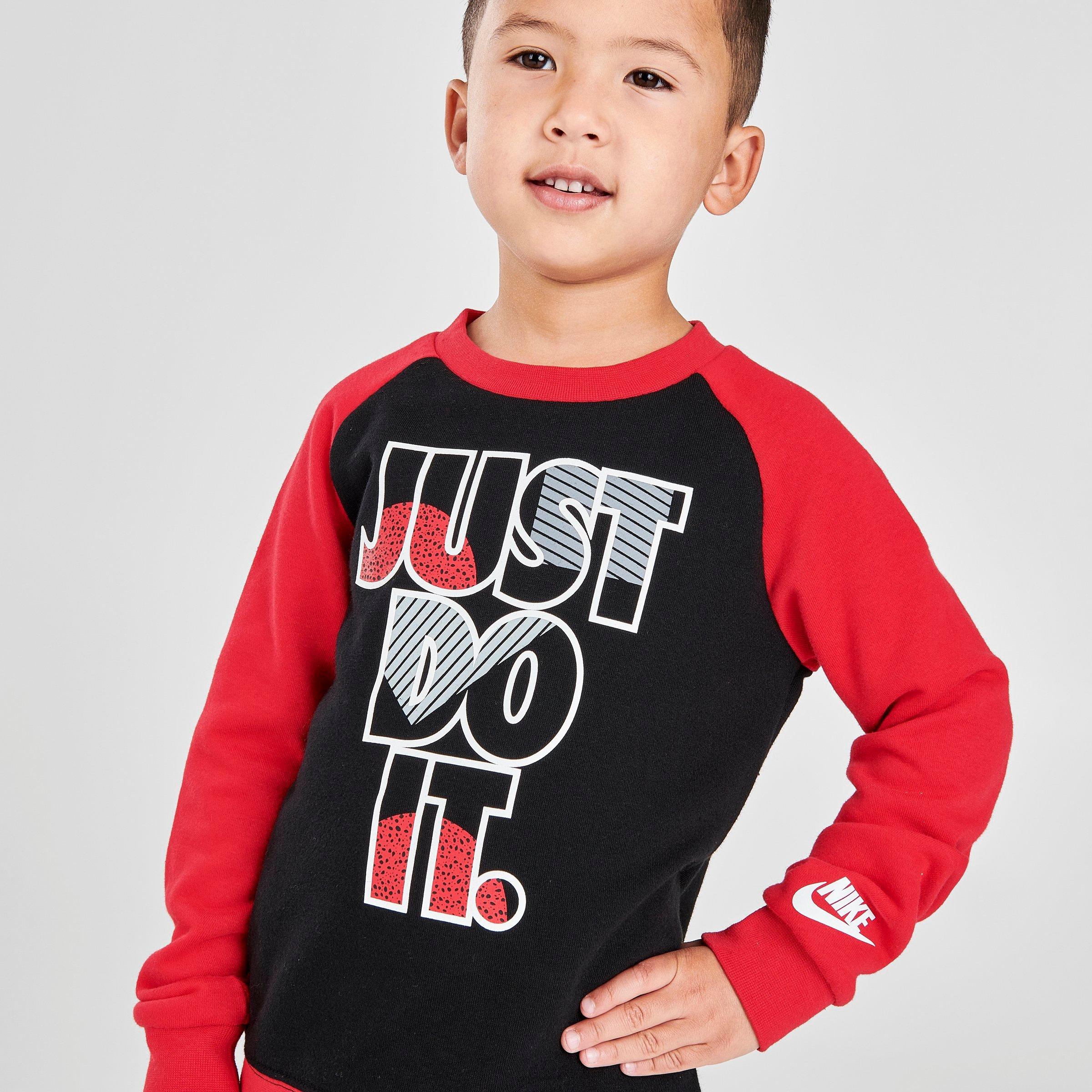 boys nike crew neck