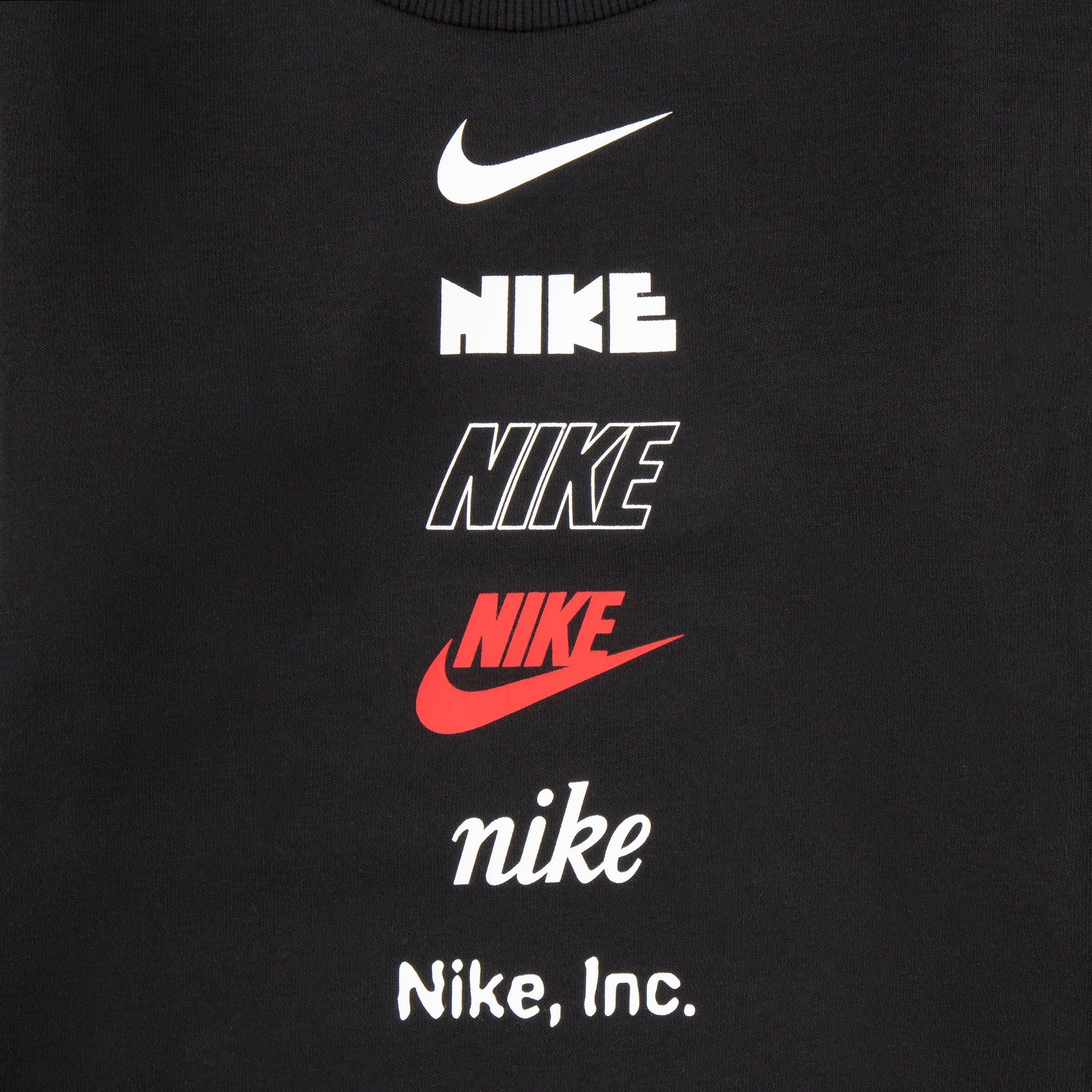 nike shirt and pants set