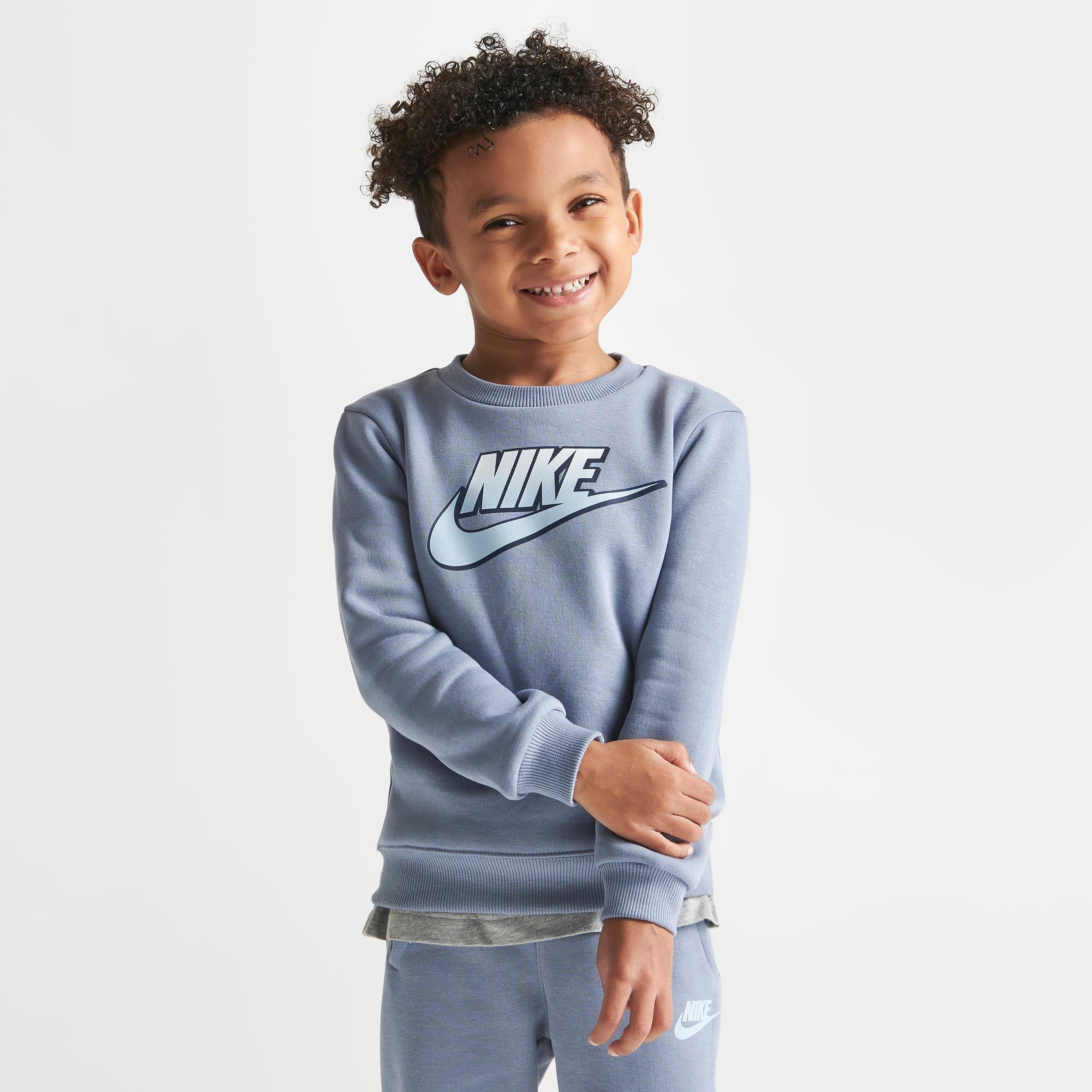nike shirt and pants set