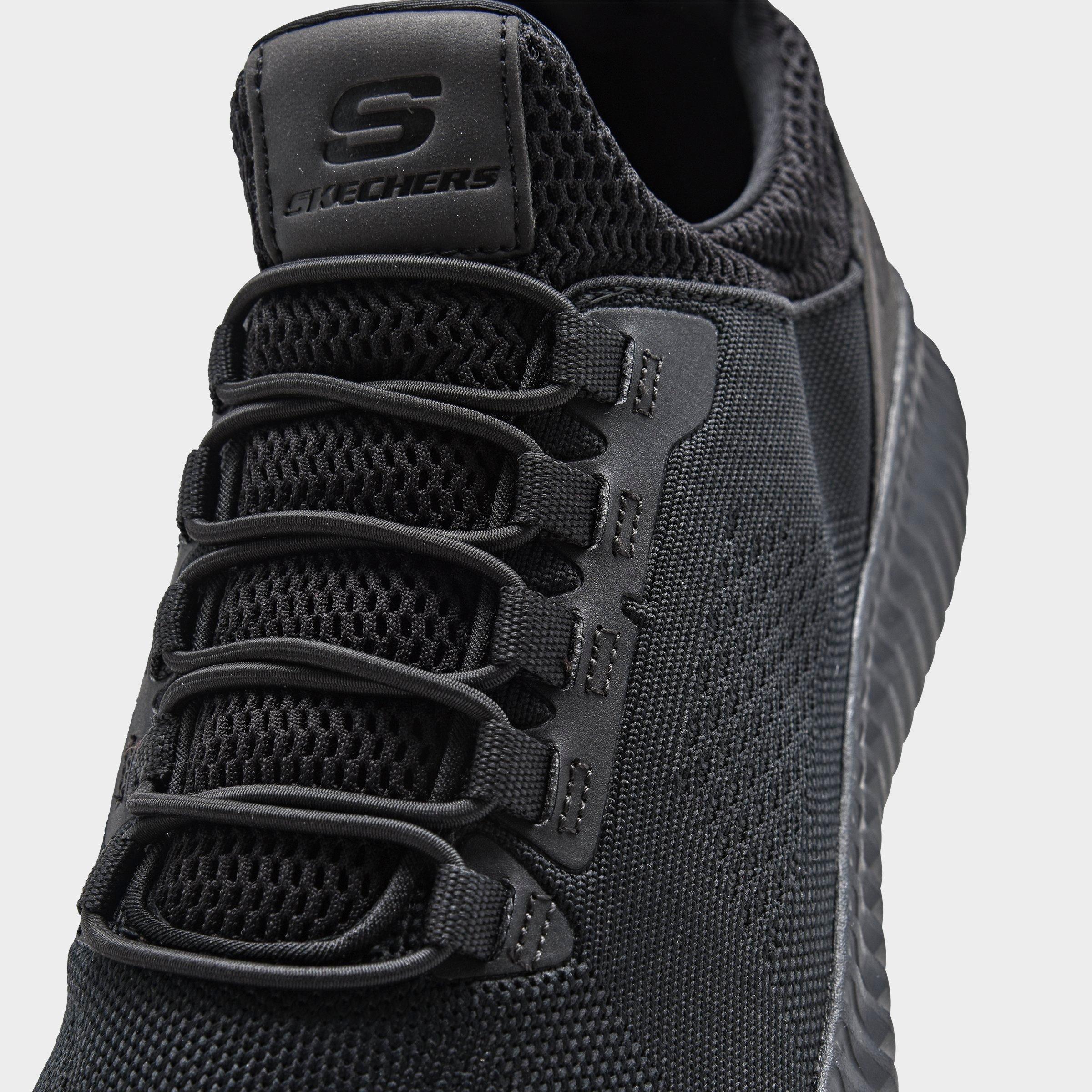 all black nike slip resistant shoes