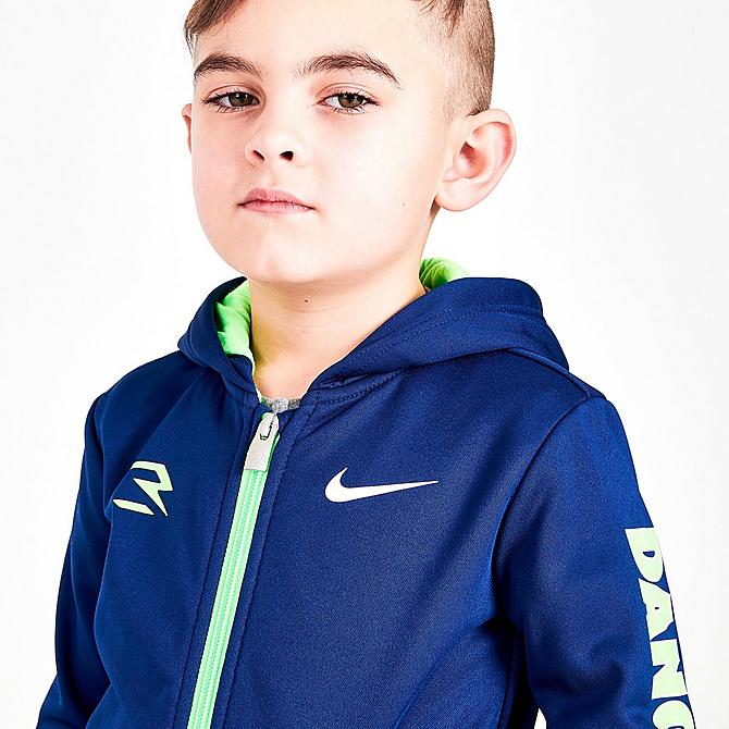 On Model 6 view of Kids' Toddler Nike RW3 Therma-FIT Full-Zip Hoodie and Jogger Pants Set in Blue Void/Green Strike Click to zoom