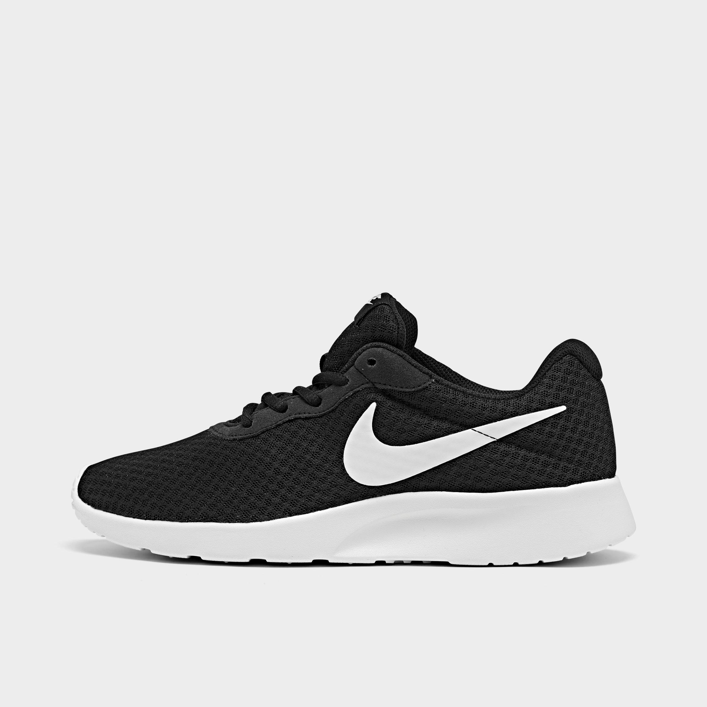 nike tanjun black white original