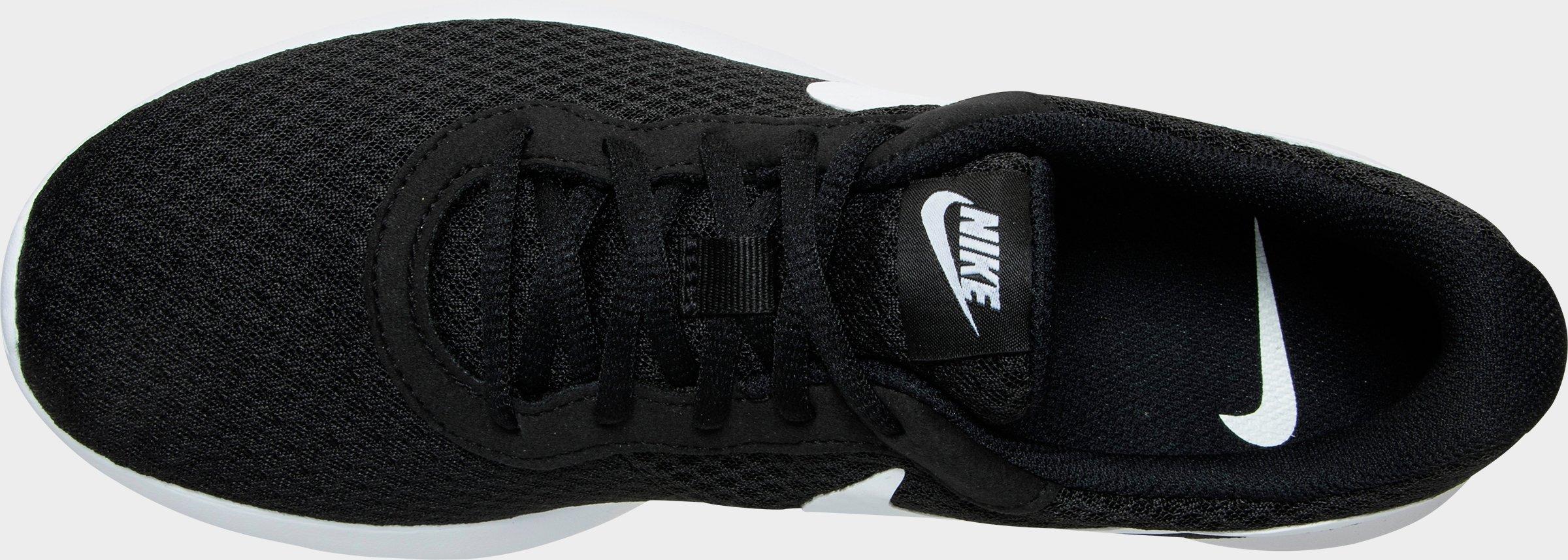 nike tanjun casual sneakers