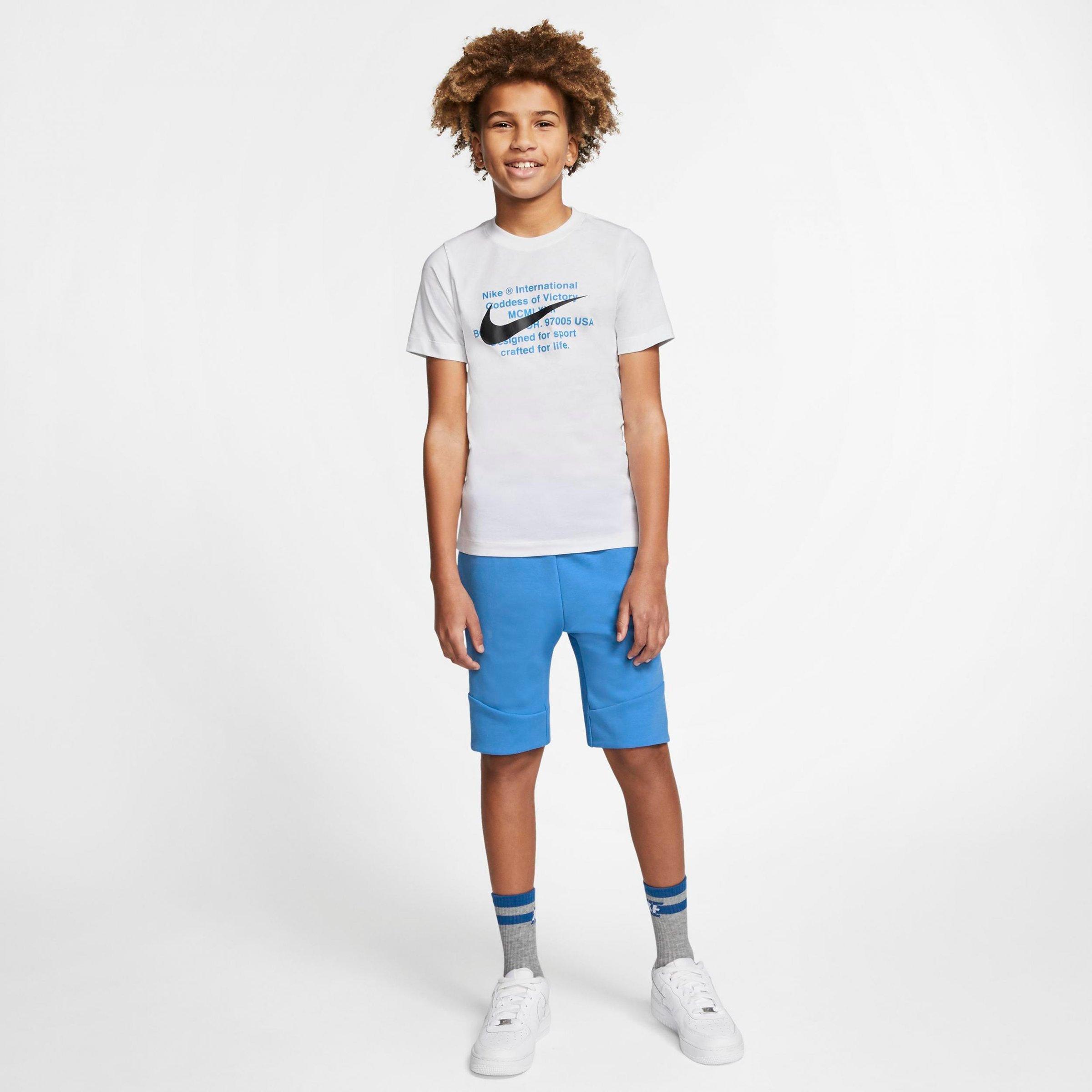 nike tech fleece shorts boys